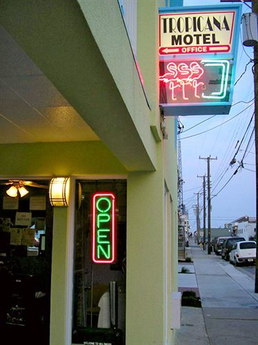 Tropicana Motel Wildwood Beach & Boardwalk Exterior photo