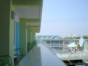Tropicana Motel Wildwood Beach & Boardwalk Exterior photo